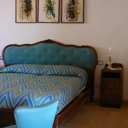 阿飞塔卡梅尔博尔格卡波乡村民宿 乡村民宿 Roccamontepiano