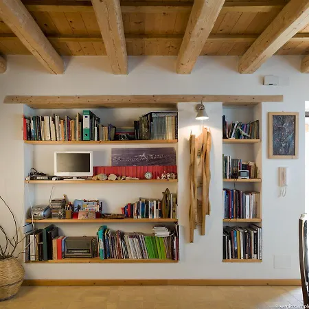 阿飞塔卡梅尔博尔格卡波乡村民宿 * Roccamontepiano